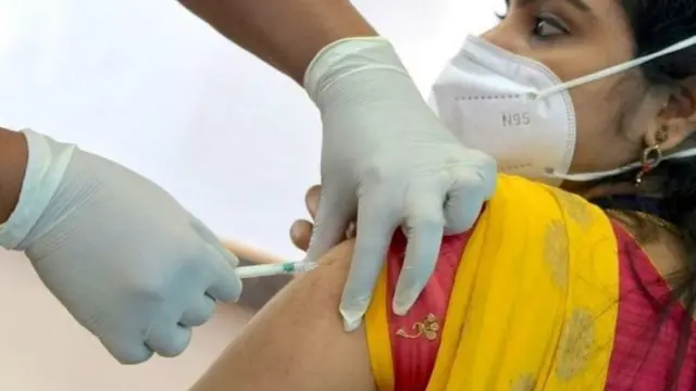 कोरोना, लस, आरोग्य कर्मचारी