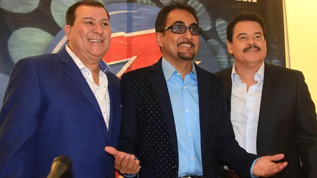 Lalo Rodríguez con Tito Rojas y Néstor Galán "El Buho Loco".