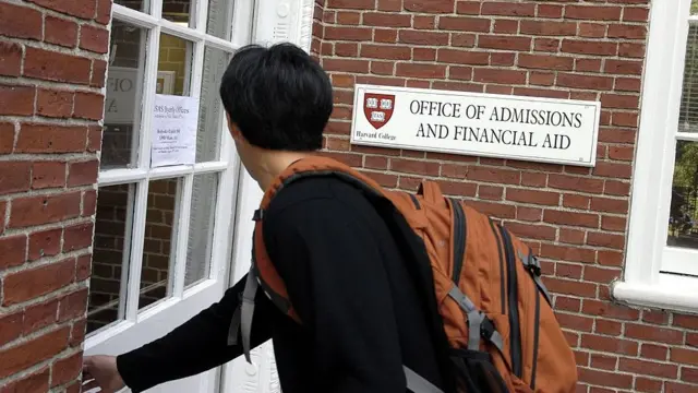 Harvard Üniversitesi kabul