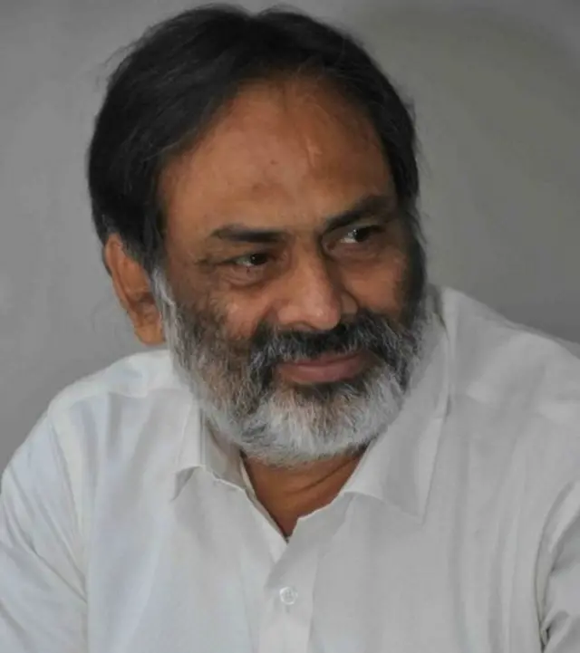 પ્રોફેસર અખ્તર