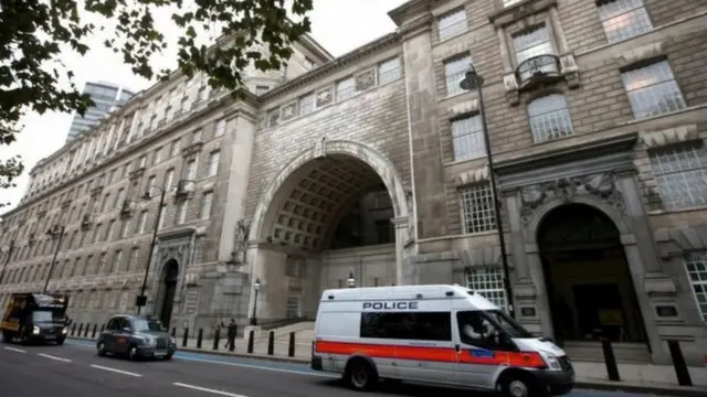 برطانیہ، ایم آئی فائیو، پولیس،