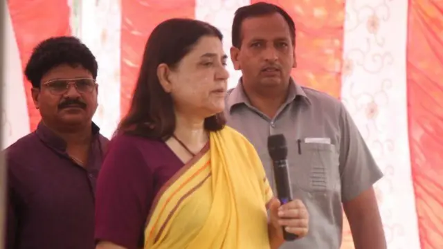 मेनका गांधी