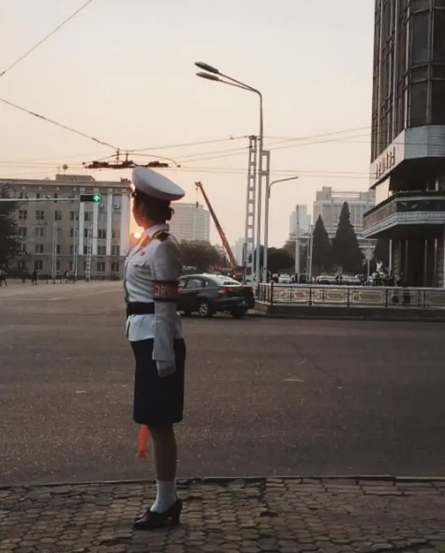 penjaga lalu lintas Pyongyang