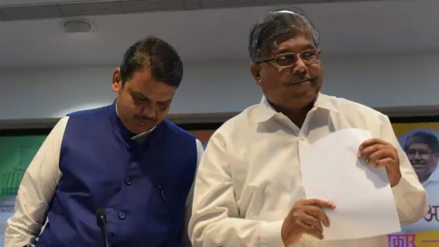 देवेंद्र फडणवीस आणि चंद्रकांत पाटील