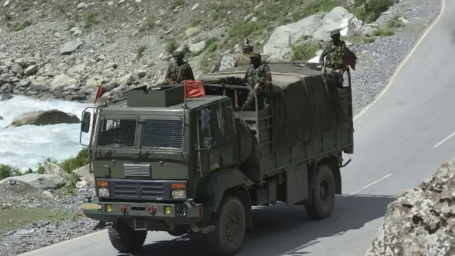 भारत चीन सीमा समझौता: सेना के पीछे हटने पर विशेषज्ञों ने क्या कहा?