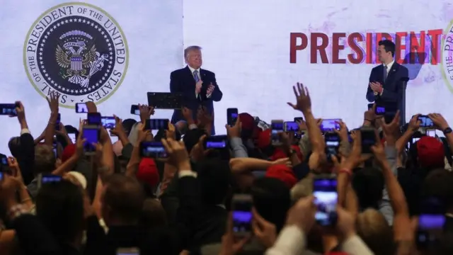 Dステ12th「TRUMP」REVERSE 、TRUTH _108032135_gettyimages-