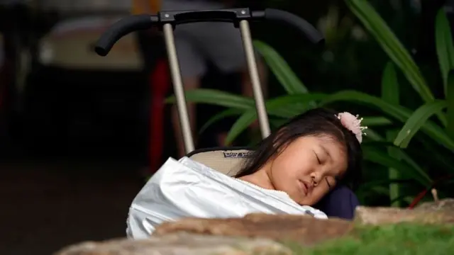 ઉંઘતી બાળકી