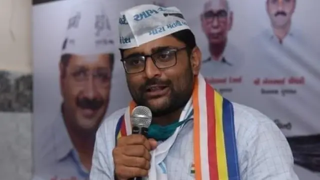 સોશિયલ મીડિયા પર એક યુઝરે ગોપાલ ઈટાલિયાને કરેલા સવાલના જવાબ બાબતે કેસ દાખલ કરવામાં આવ્યો છે.