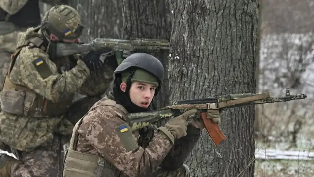 Началось ли большое российское наступление в Украине? - BBC News ...