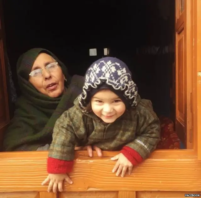 कश्मीर, त्राल, शादी, सिख, न्योता, सोशल मीडिया, फ़ेसबुक