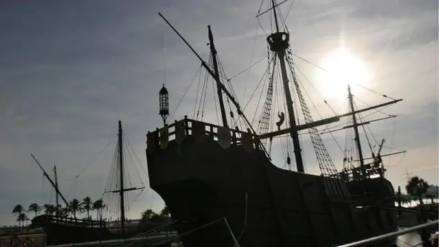 Копия флагманской каравеллы Колумба "Санта-Мария" (Уэльва, Испания, 20 мая 2006 года)