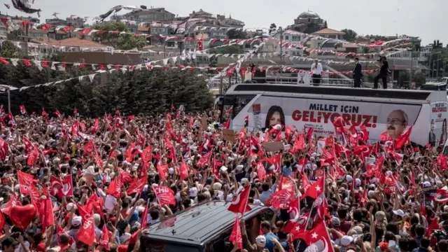 Kampanye calon Partai CHP, Muharrem Ince yang dipandang pemimpin oposisi terkuat melawan Erdogan.