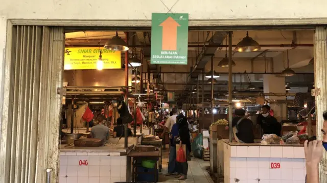 Bagian daging segar di Pasar Senen