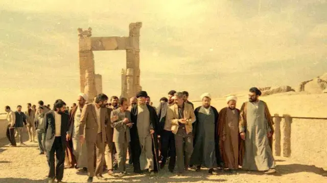 ۲۱ آذر سال ۱۳۶۷ ماههای پایانی ریاست جمهوری آقای خامنهای