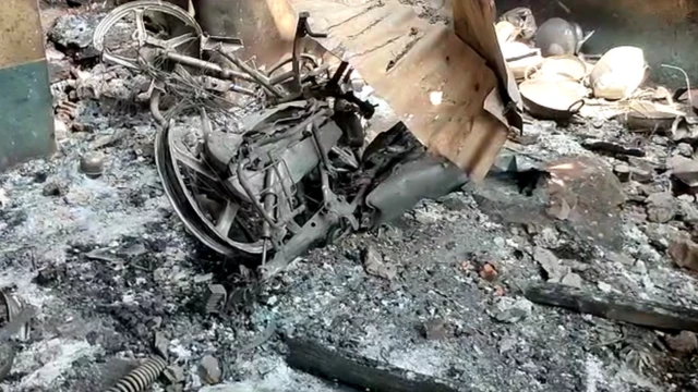 ভাদু শেখ হত্যার সঙ্গে বাড়িতে আগুন দেওয়ার কোনও যোগ আছে কী না, খতিয়ে দেখছে পুলিশ