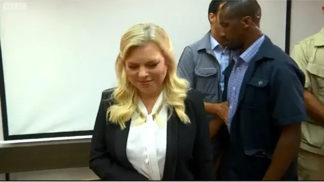 Исроил Бош вазири рафиқаси давлат маблағларини бемақсад совурганини тан олди