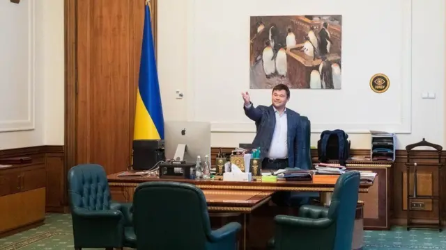 Богдан у кабінеті