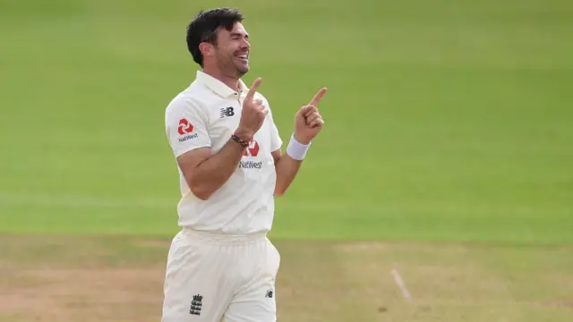 जेम्स एंडरसन