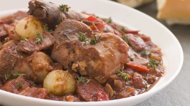 Тушеный кролик