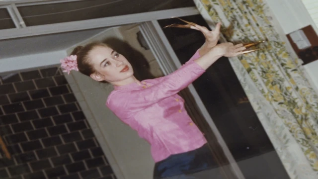 แม้จะย้ายกลับอังกฤษ แต่ชาร์ลอตยังกลับมาไทยในช่วงซัมเมอร์