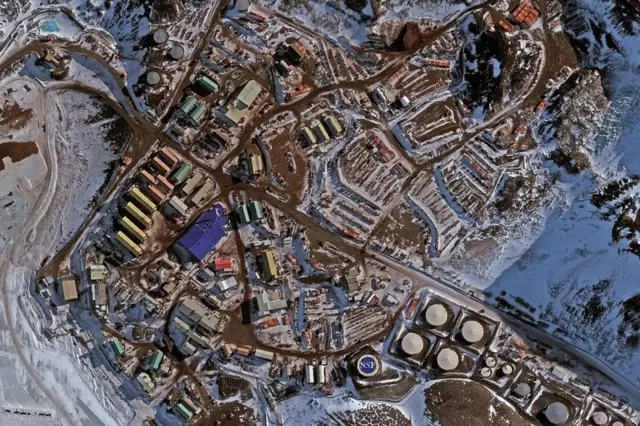 அண்டார்டிகா பிளாஸ்டிக் மாசு