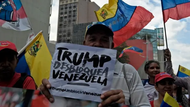 Manifestación en contra de las medidas de Trump