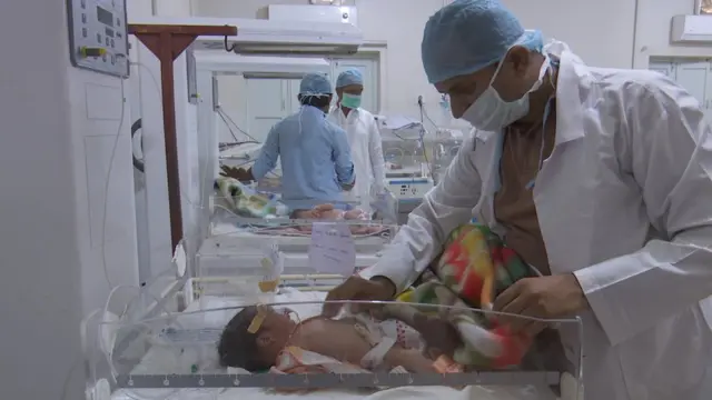 अस्पताल में बच्चे