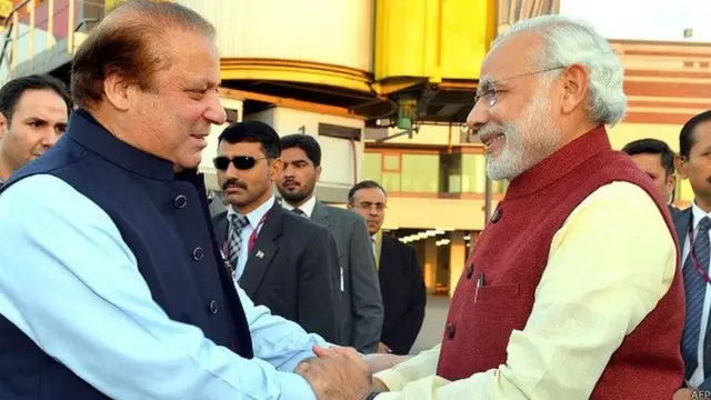 मोदी, नवाज़ शरीफ़