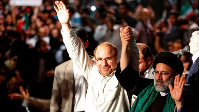 محد باقر قالیباف، شهردار تهران از سال ۱۳۸۴، در انتخابات ریاست جمهوری به نفع ابراهیم رئیسی کنار رفت