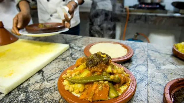 #طبق_الكسكسي... هل يصلح الكسكسي ما أفسدته السياسة؟