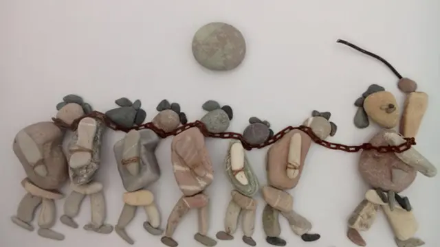 Shaqada farshaxanka dhagxaanta