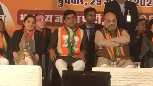 केंद्रीय गृहमंत्री अमित शाह के साथ नूपुर शर्मा