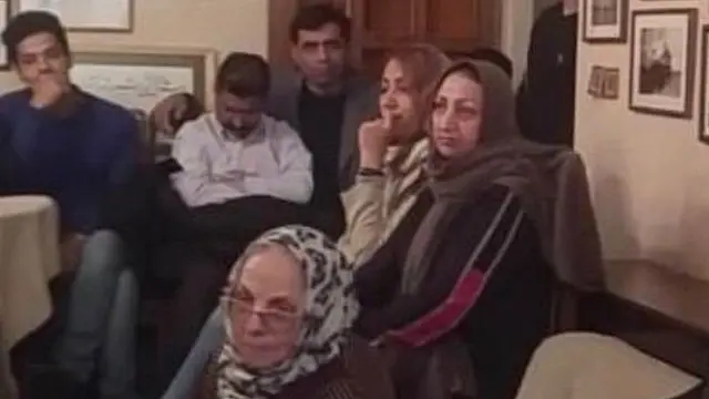 شهناز اکملی، مادر مصطفی کریم بیگی از کشته شدگان سال ۱۳۸۸ در مراسم یادبود فروهرها در یکم آذر ۹۸