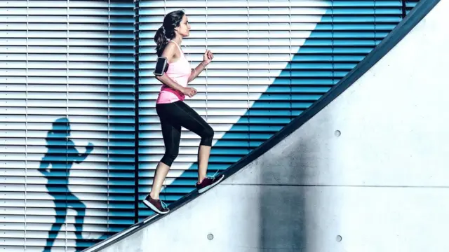 mujer corriendo