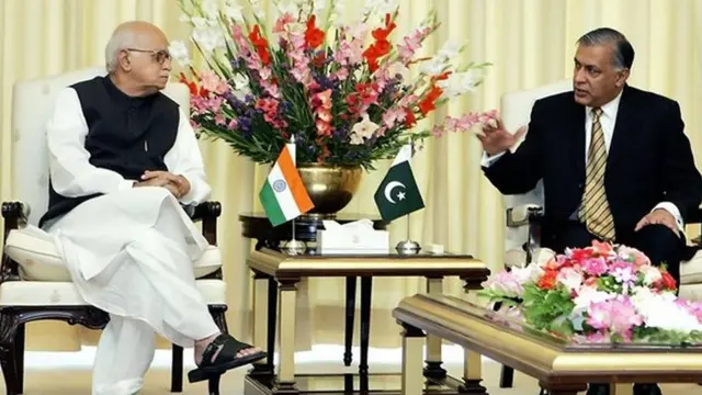 سابق وزیر اعظم شوکت عزیز اور لال کرشن اڈوانی