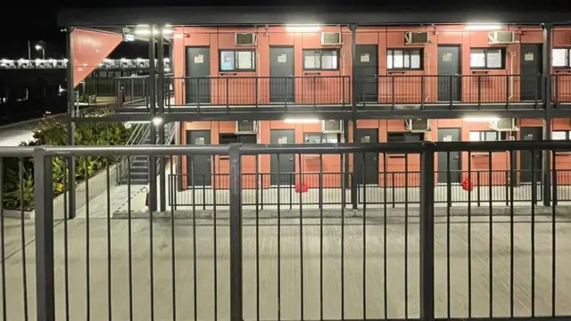 कोठा बाहिरको दृश्य