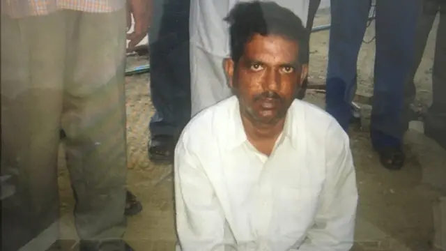 முக்கியக் குற்றவாளியான ஓம் பிரகாஷ் பவரியா என்ற ஓமா பவரியா. 2005ஆம் ஆண்டு செப்டம்பர் 8ஆம் தேதி கன்னௌஜில் கைதுசெய்யப்பட்டார்