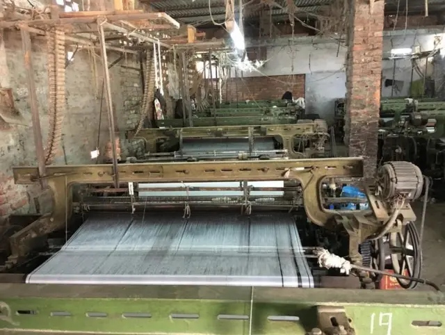 बुनकरों का कारखाना