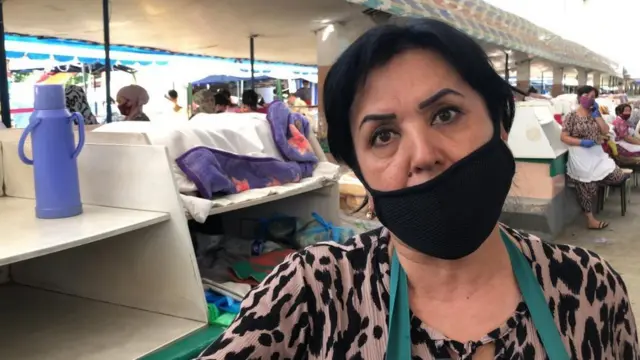 Дезинфекцияни кучайтириш керак, деб ўйлайман. Олти яримдан етти яримгача бозорга келамиз, дарвоза очиқ бўлади, лекин дезинфекция [туннели] очилмаган бўлади.