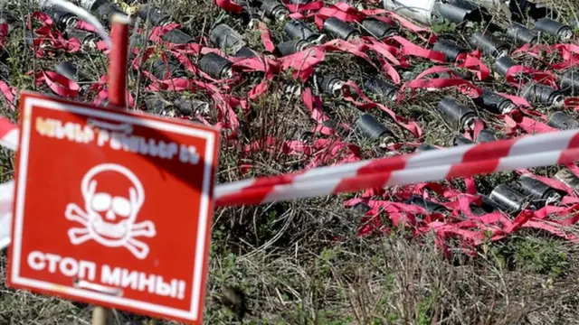 Одна из главных опасностей - это мины