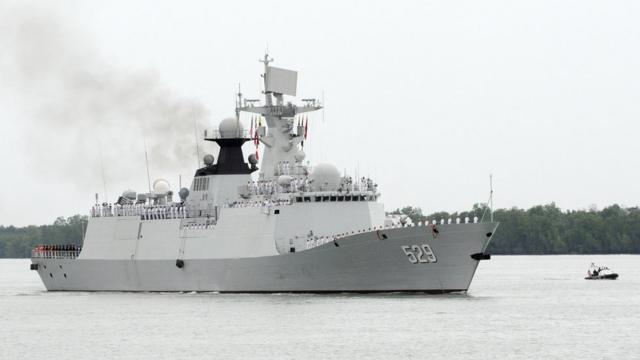 中国海军舰艇于2016年10月访问缅甸、马来西亚和柬埔寨。