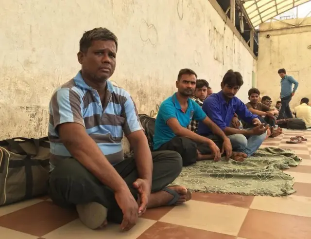 પરપ્રાંતિયો