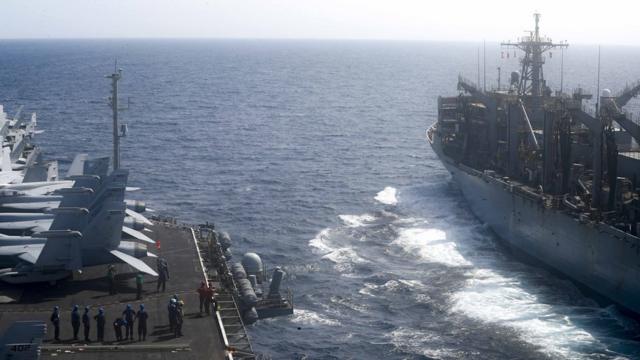 美国海军因为伊朗的威胁而在5月派遣航母到中东地区，令当地局势紧张。