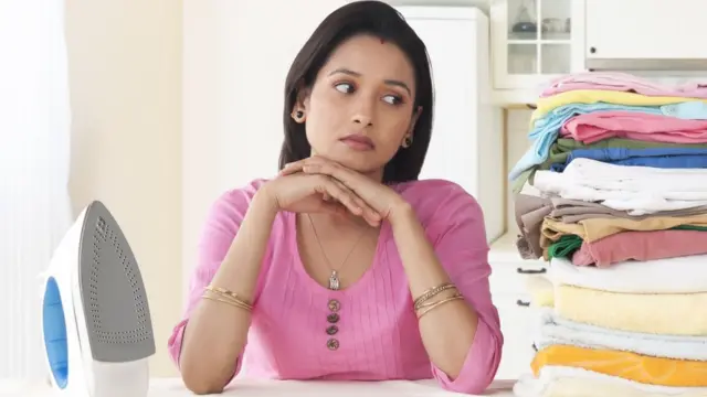 మహిళలు చేసే ఇంటి పనులకు వేతనం ఉండదు