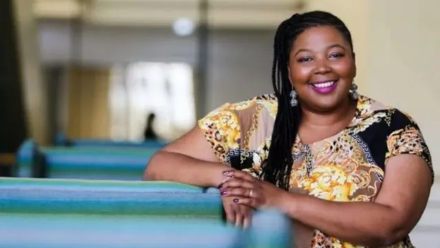 laleng Mofokeng anasema: " Kazi yangu ni kuyakumbusha mataifa kwamba yana jukumu la kufanya uchunguzi wa haki kuhusu visa vya kuwafunga uzazi wanawake kwa lazima na kuwafikisha mbele ya sheria wahusika ."