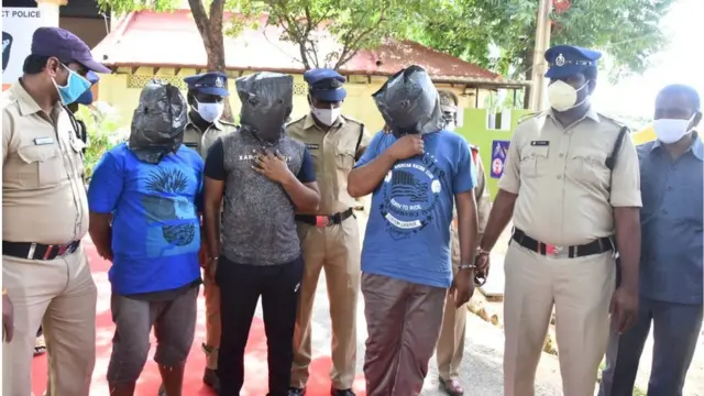 సెల్‌ఫోన్ల చోరీ