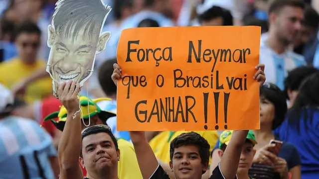 "Courage Neymar, le Brésil va gagner", montrent des supporters sur une affiche.
