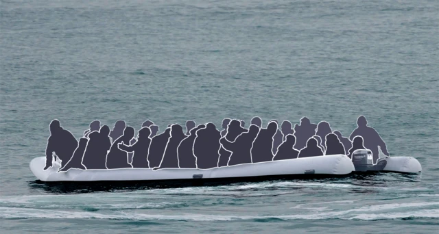 20 kişilik bota en az 32 kişi bindirilmişti