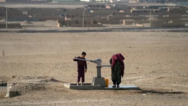 எங்கும் பசி, பட்டினி - யுத்தத்தை வென்ற வறட்சி