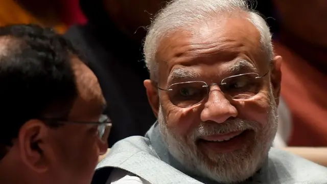 তিনটি প্রতিবেশী দেশের অমুসলিমদের ভারতীয় নাগরিকত্ব দেওয়ার বিধান দিয়ে নতুন আইনটি এনেছে নরেন্দ্র মোদী সরকার